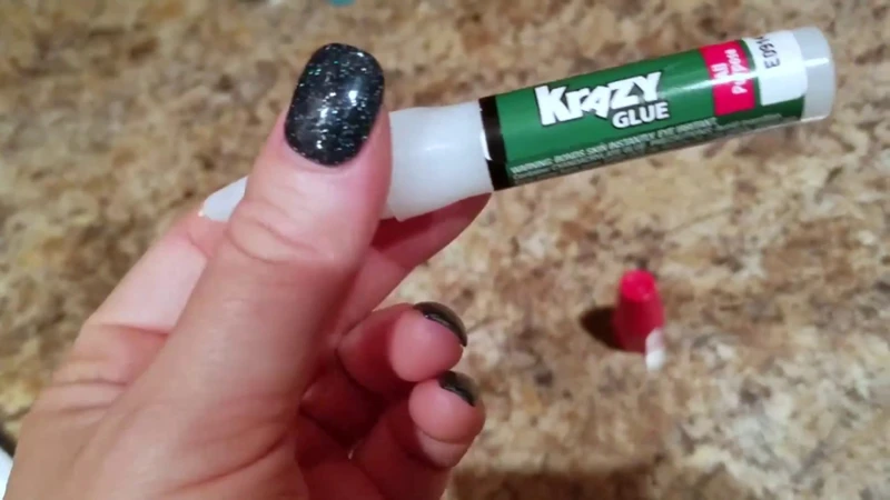 How Does Krazy Glue Work?