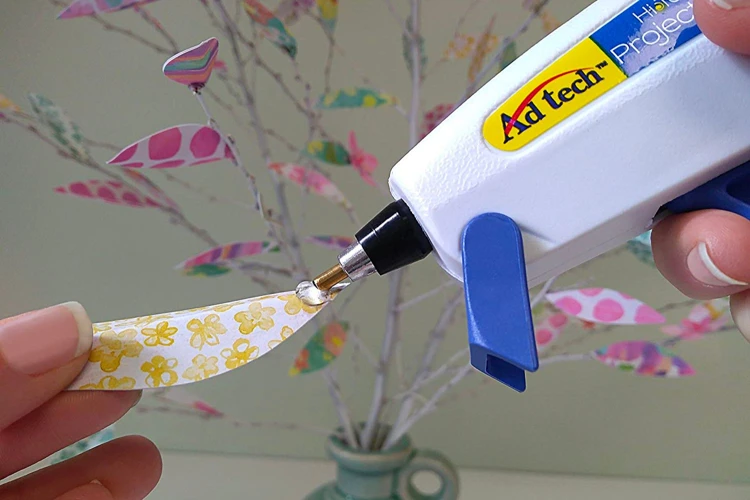 How To Use Paper Glue