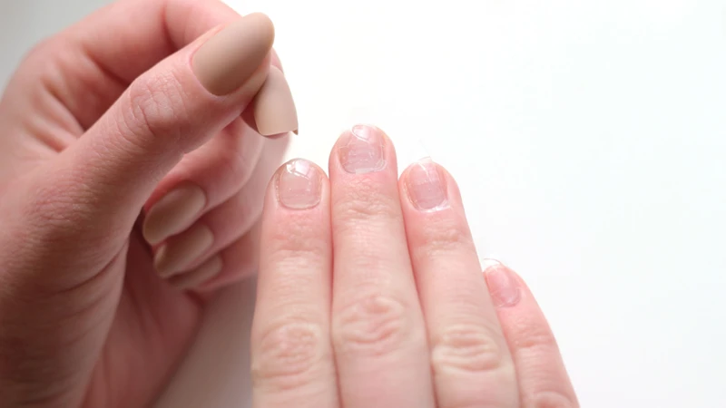 Other Factors To Consider For Stronger Nail Glue