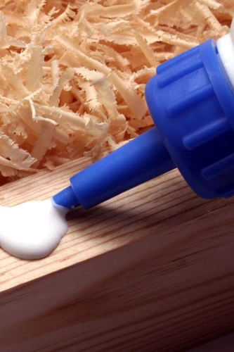Step-By-Step Guide On How To Make Strong Glue For Wood